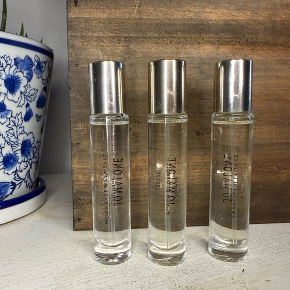 Jo Malone Trio: Wood Sage Sea Salt, Orange Blossom, Frangipani - Picture 2 of 3